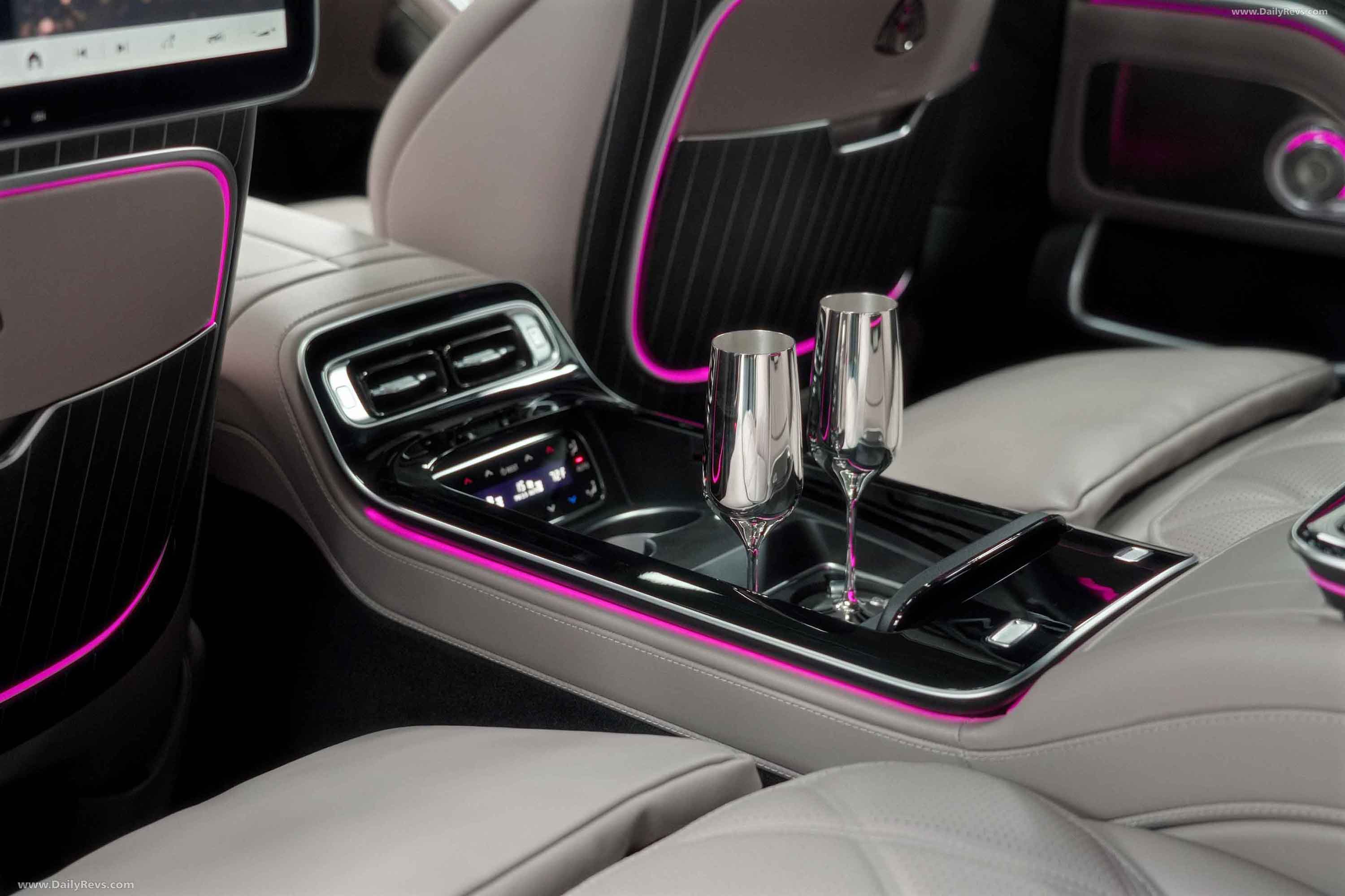 迈巴赫Maybach-S-680-Nordic-Glow-Interior